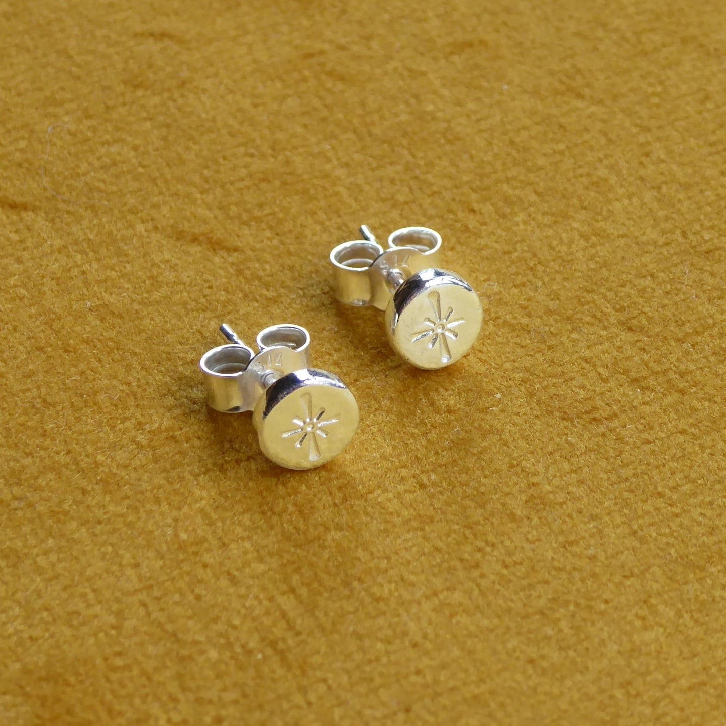 Sparkle Studs